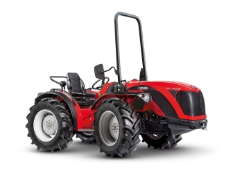 Traktor Antonio Carraro TRX 7800S (70,3 HP) + kabína