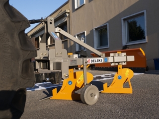 Dvojdielny pluh DELEKS DDP-30 (pre traktor 25-40 HP)