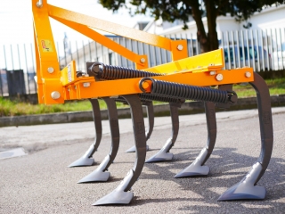 Kultivátor DELEKS DE-165/7-V