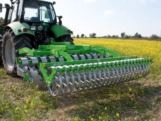 Disková brána BOMET Pegasus - nesená, 2-sekčná