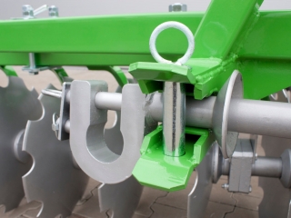 Disková brána BOMET Pavo - nesená, 4-sekčná