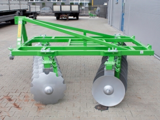 Disková brána BOMET Pavo - nesená, 4-sekčná