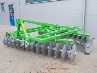 Disková brána BOMET Pavo - nesená, 4-sekčná