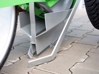 Bodový sejací stroj BOMET Serpens