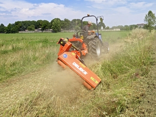 Priekopový mulčovač DELEKS GIRAFFE-130 (40-70 HP)